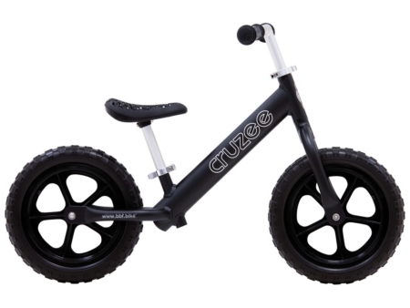 Jooksuratas Cruzee 12 tolli, alu must